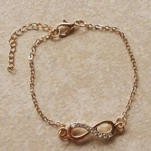 Simple Gold Infinity Bracelet